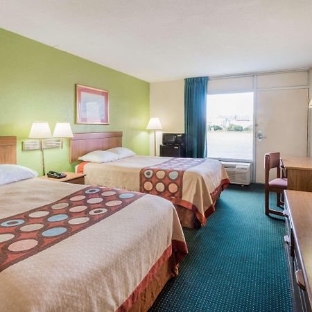 Super 8 By Wyndham Tifton Exterior foto