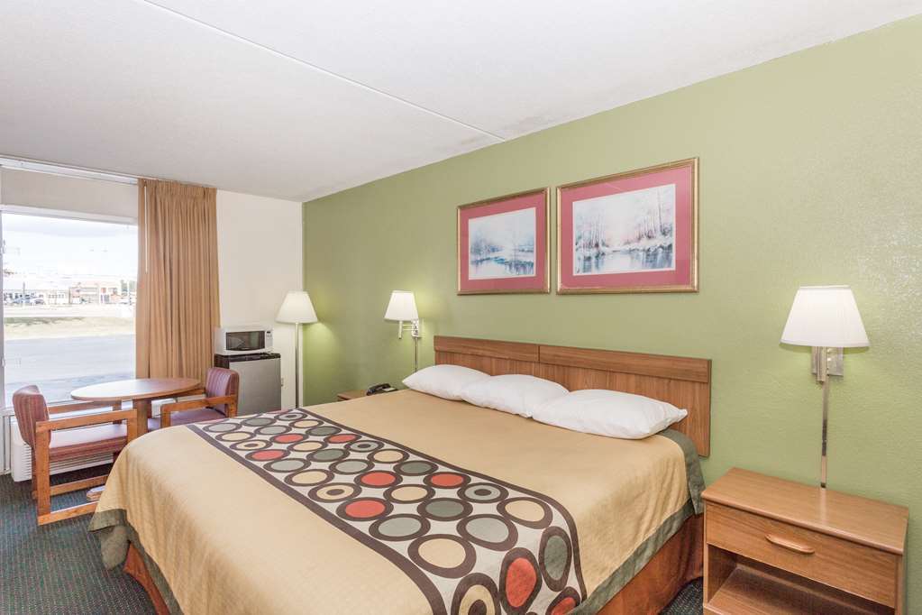 Super 8 By Wyndham Tifton Quarto foto